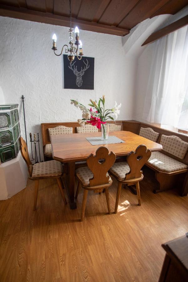 Traditional Old Town Apartment Hall in Tirol Kültér fotó